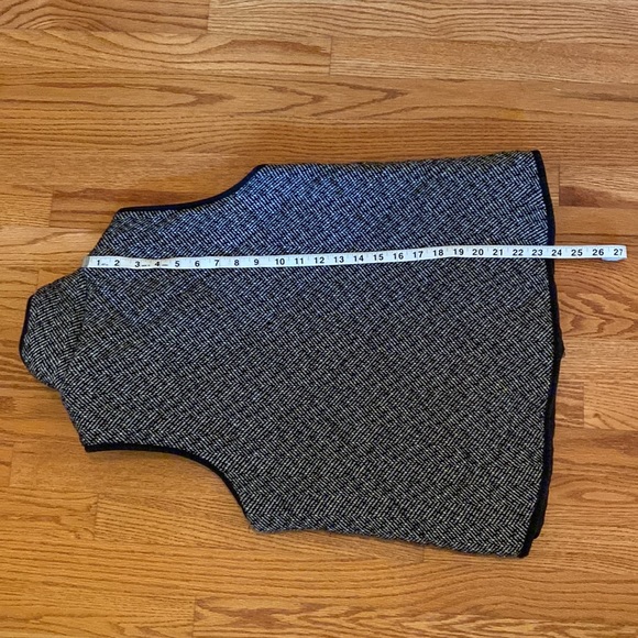 * FINAL SALE* Herringbone Vest Size L - Picture 7 of 7
